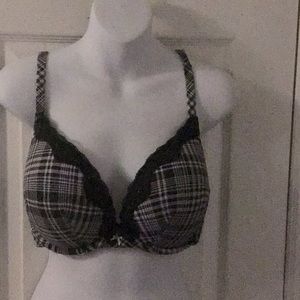 Cacique Bra 40 D Black /white plaid